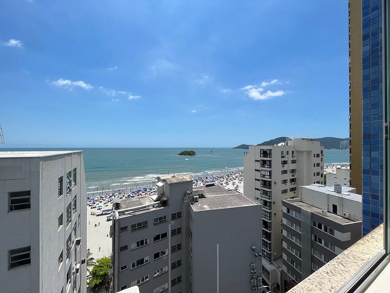 IM01- Pé na areia | 4 Quartos | 2 Vagas de Garagem