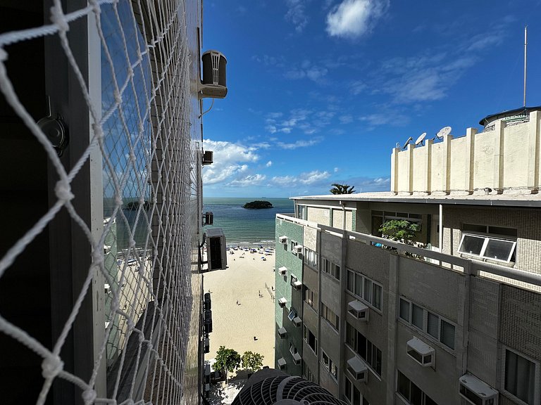 AL01- 1 Bedroom| Foot in the Sand| Sea View| Full