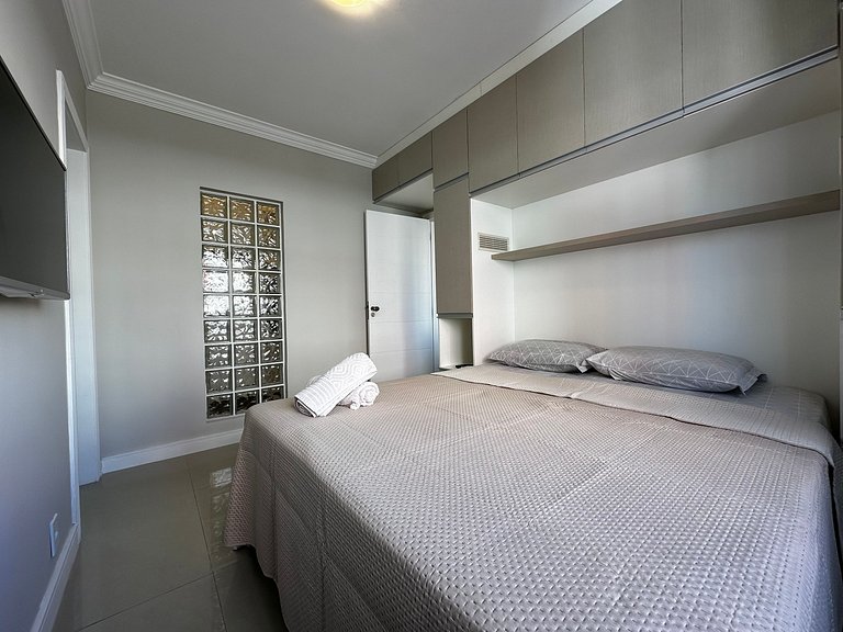 AL01- 1 Bedroom| Foot in the Sand| Sea View| Full