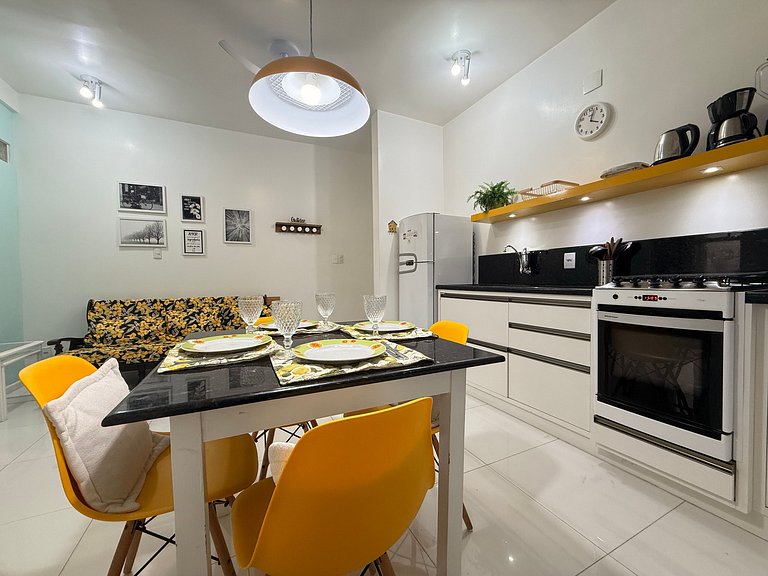 IO01- Pé na Areia| 2 Quartos| Centro