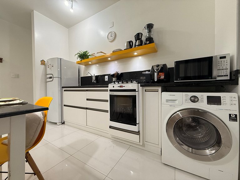 IO01- Pé na Areia| 2 Quartos| Centro