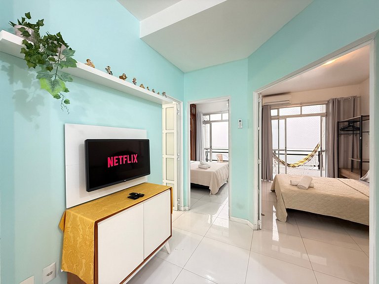 IO01- Pé na Areia| 2 Quartos| Centro