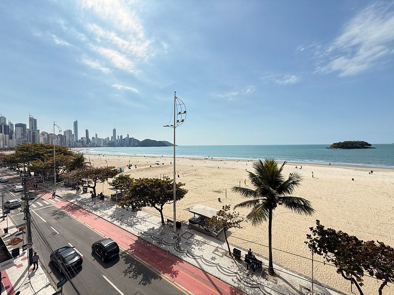 WS01- Pé na Areia com vista fogos de Réveillon