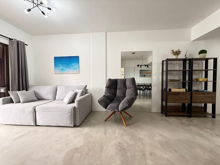 AA02 - 3 Quartos, Churrasqueira e Localização Top