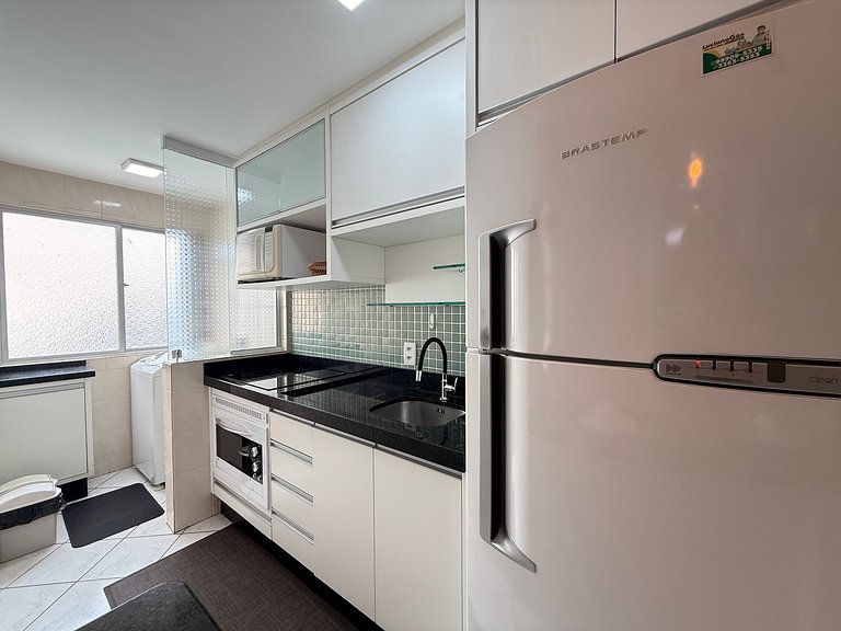 SC02- Apto reformado no centro de BC!