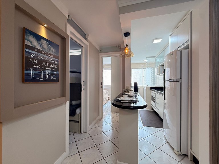 SC02- Apto reformado no centro de BC!