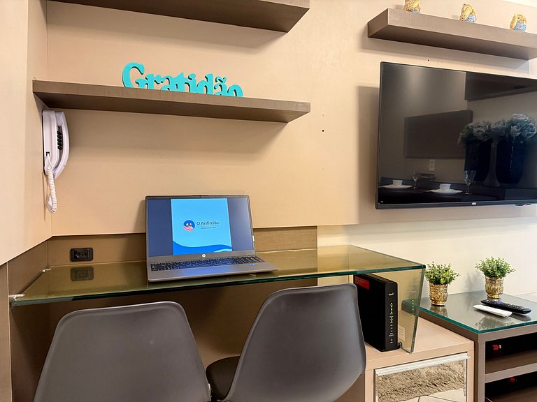 SC02- Apto reformado no centro de BC!