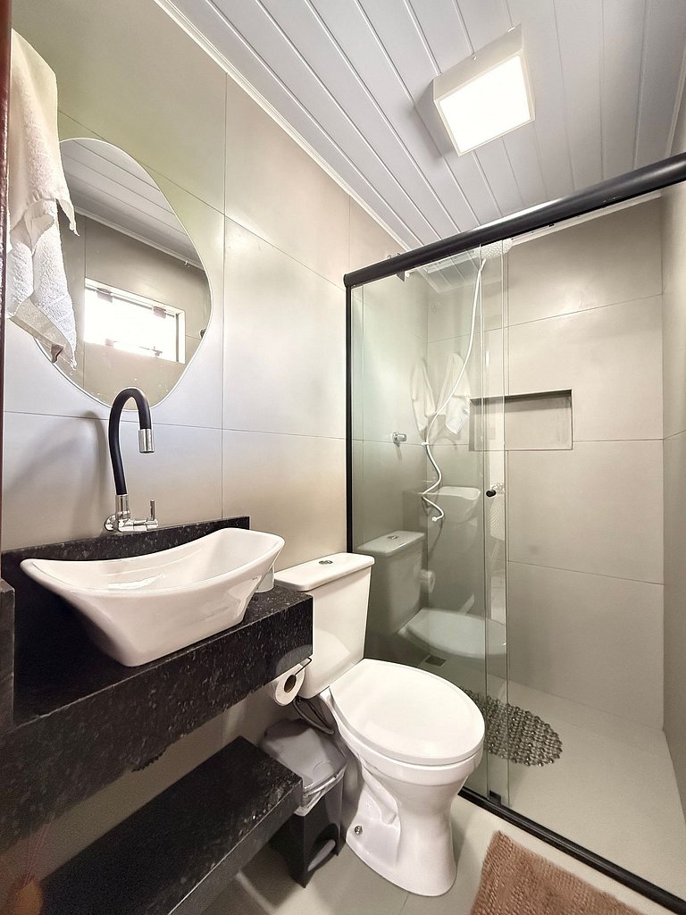 BS01- Casa com Piscina Aquecida e Churrasqueira