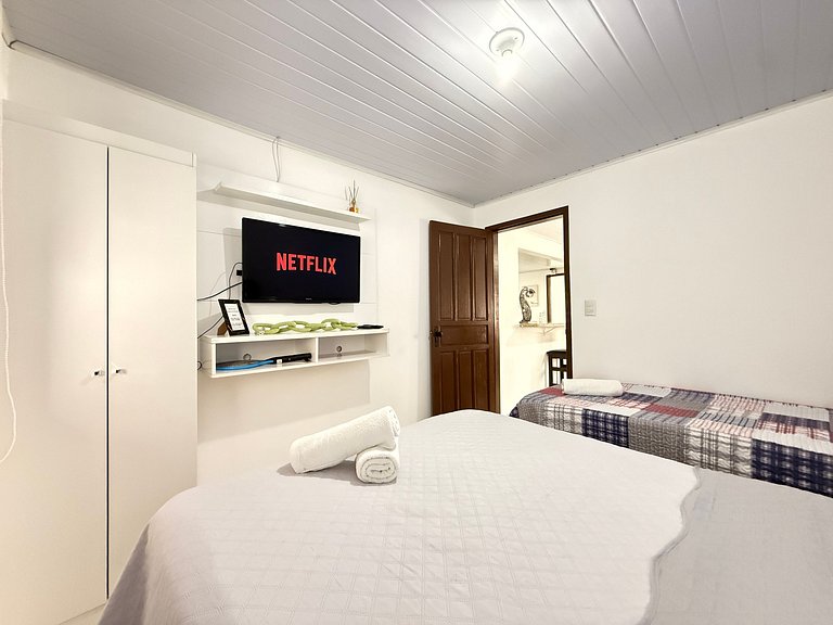 BS01- Casa com Piscina Aquecida e Churrasqueira