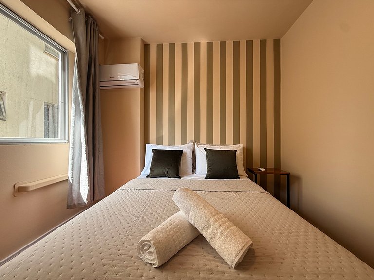 IZ02- Conforto e Localização na Praia Central!