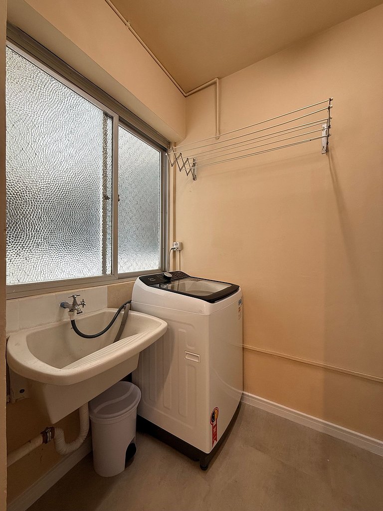 IZ02- Conforto e Localização na Praia Central!