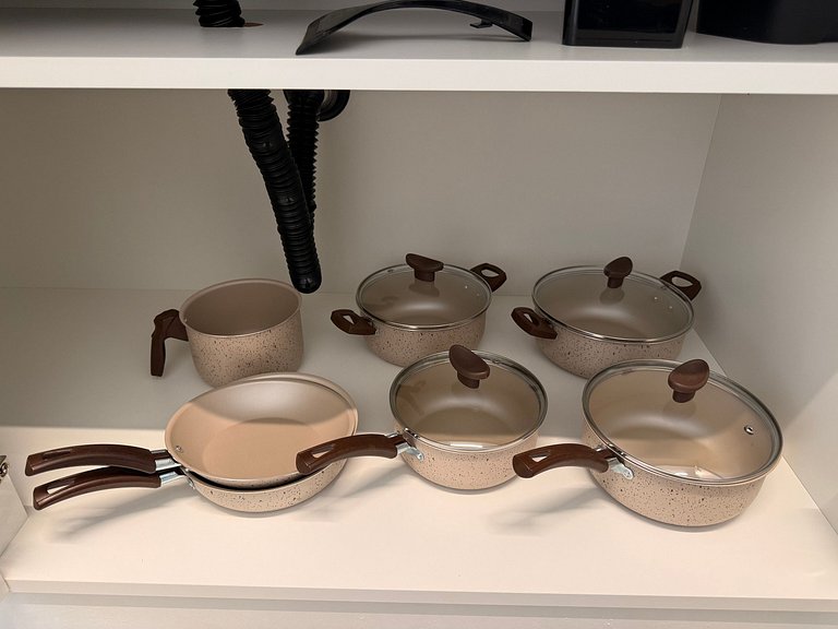 IZ02- Conforto e Localização na Praia Central!