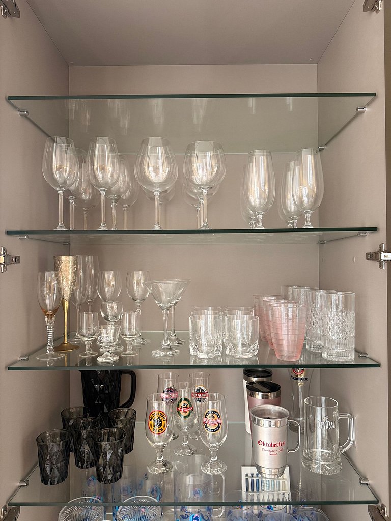 CA04- 3 Suites alto padrão e 2 vagas de garagem