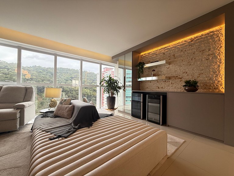 CA04- 3 Suites alto padrão e 2 vagas de garagem