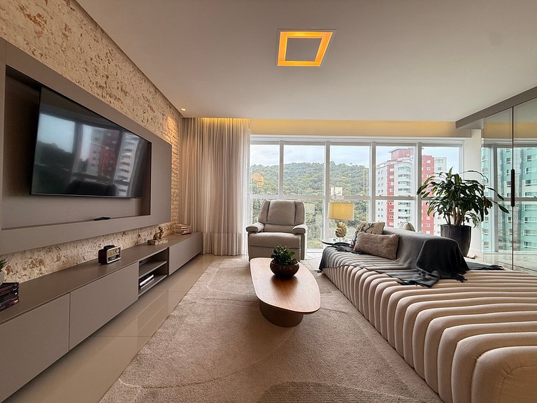 CA04- 3 Suites alto padrão e 2 vagas de garagem