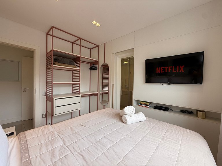 CA04- 3 Suites alto padrão e 2 vagas de garagem