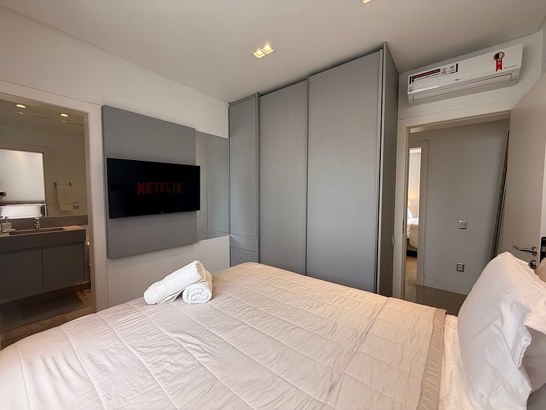 CA04- 3 Suites alto padrão e 2 vagas de garagem