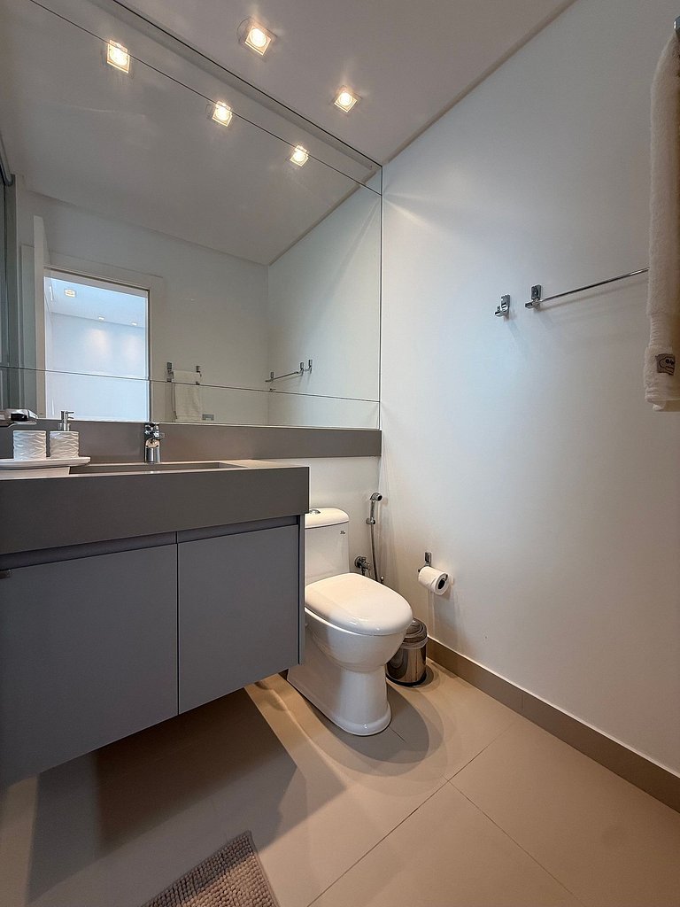 CA04- 3 Suites alto padrão e 2 vagas de garagem