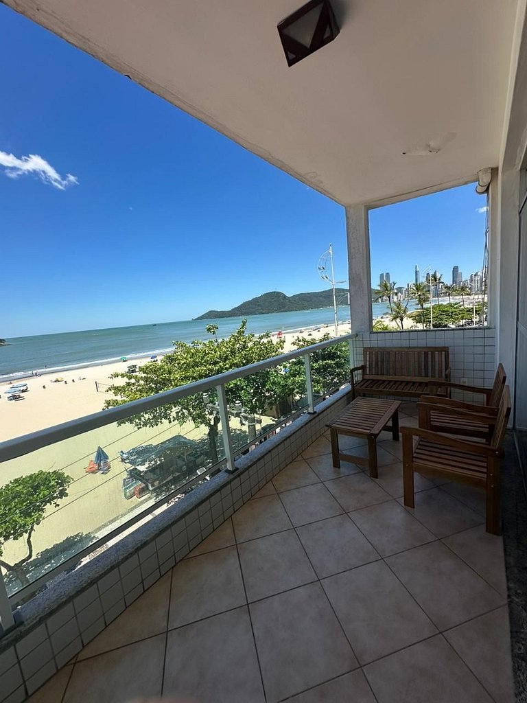 WS01- Pé na Areia com vista fogos de Réveillon