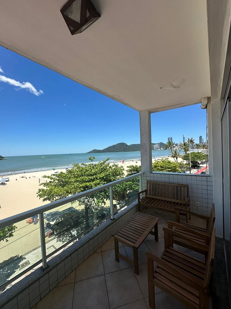 WS01- Pé na Areia com vista fogos de Réveillon