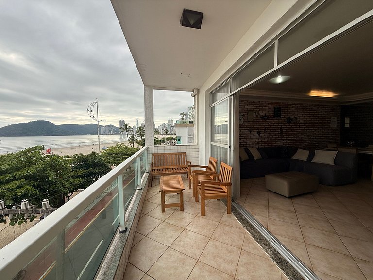 WS01- Pé na Areia com vista fogos de Réveillon