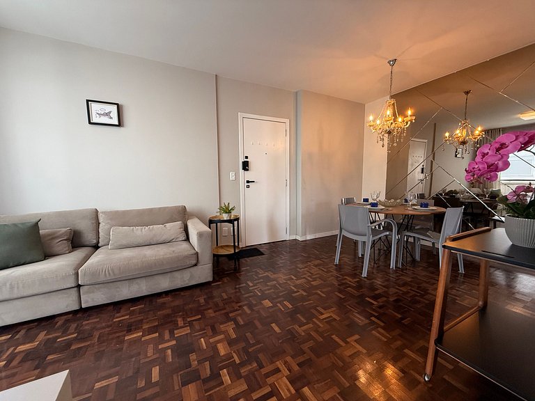 RV01- Av. Atlântica • 1 suíte • Vista mar • Sacada