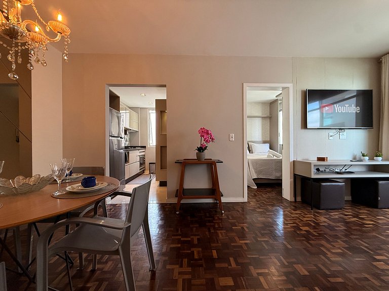 RV01- Av. Atlântica • 1 suíte • Vista mar • Sacada