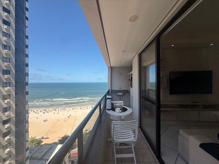 IT04- Vista mar, churrasqueira a 50m da orla