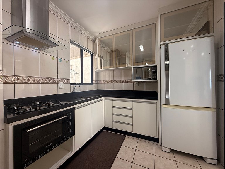 IT04- Vista mar, churrasqueira a 50m da orla