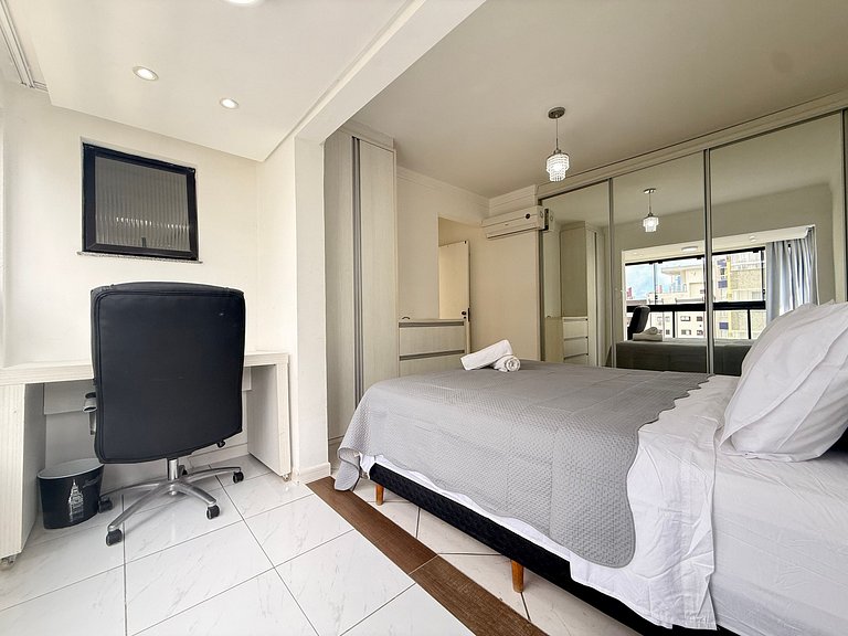 IT04- Vista mar, churrasqueira a 50m da orla