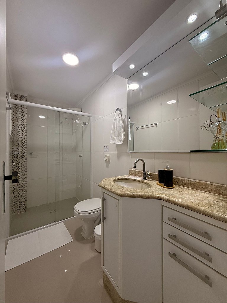 IT04- Vista mar, churrasqueira a 50m da orla