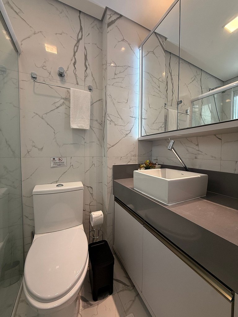 AT02- Sobre o Shop. Atlântico com churrasqueira