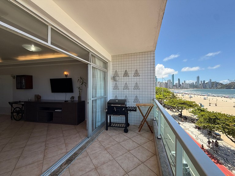 WS01- Pé na Areia com vista fogos de Réveillon