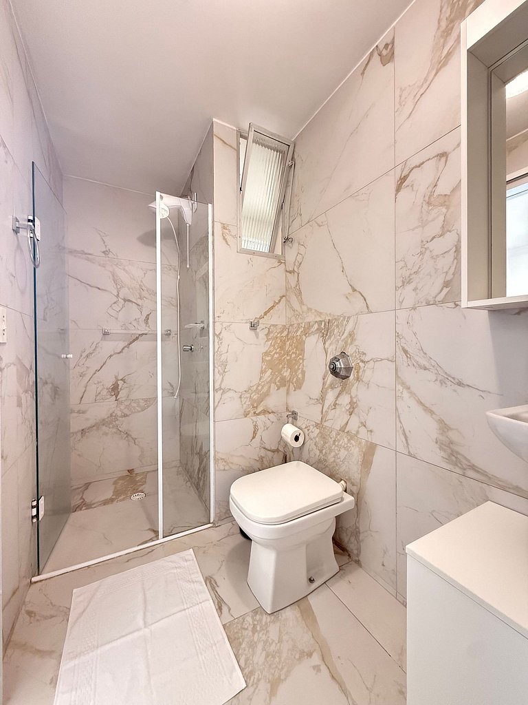 PC01- Apto Reformado c/ Lazer Completo e Piscina