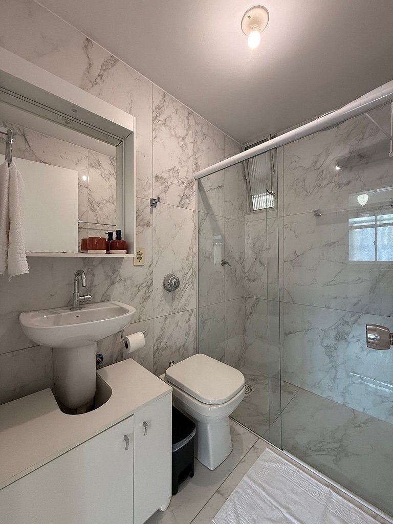 PC01- Apto Reformado c/ Lazer Completo e Piscina