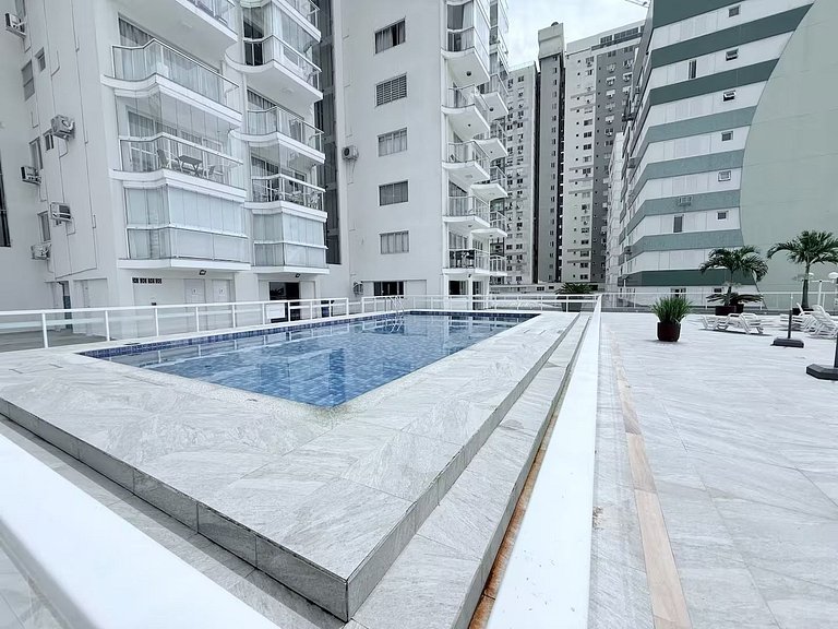 IZ01- Pé na Areia| Centro| Completo| Garagem