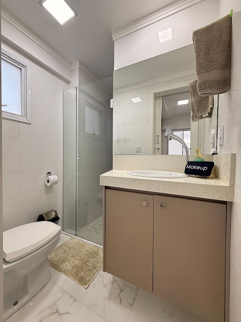 MS07 - Apartamento moderno com vista para o mar